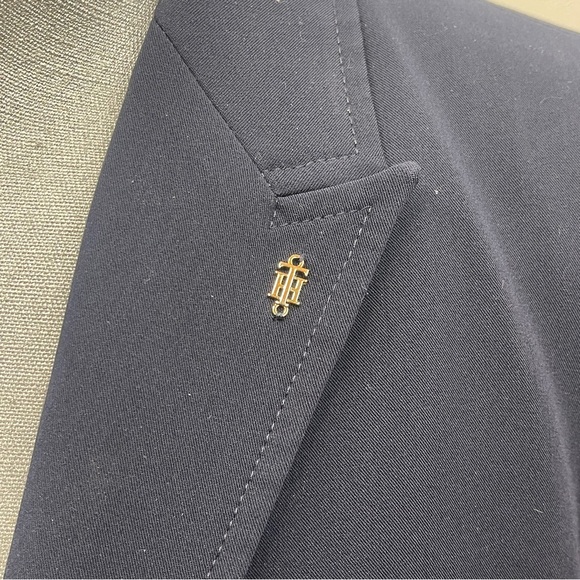 Elegant Tommy Hilfiger Navy Women's Blazer - size 6 - Picture 4 of 8